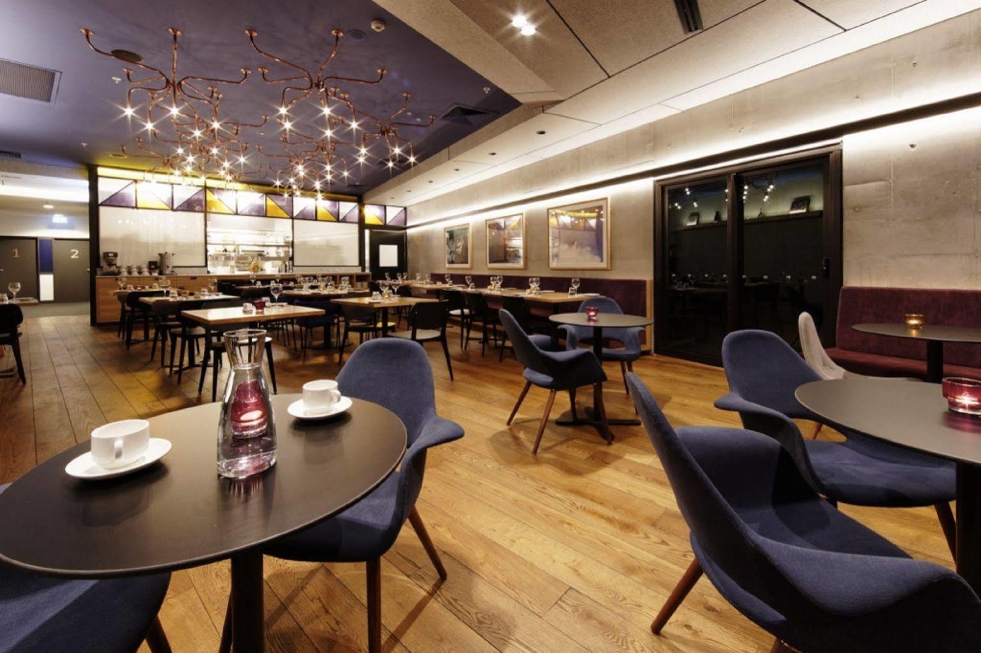 Alpha Mosaic Hotel Fortitude Valley Брисбен Экстерьер фото